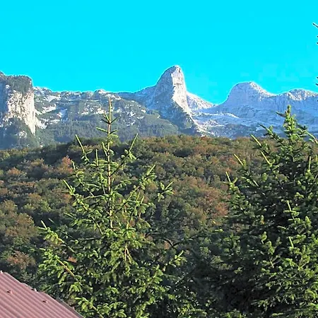 Apartment Glamping Narnia Bovec