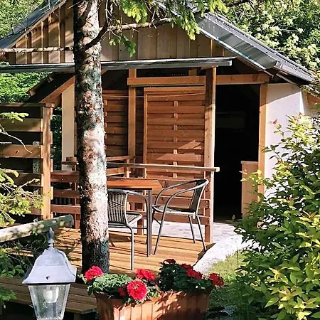 Glamping Narnia Apartment Bovec