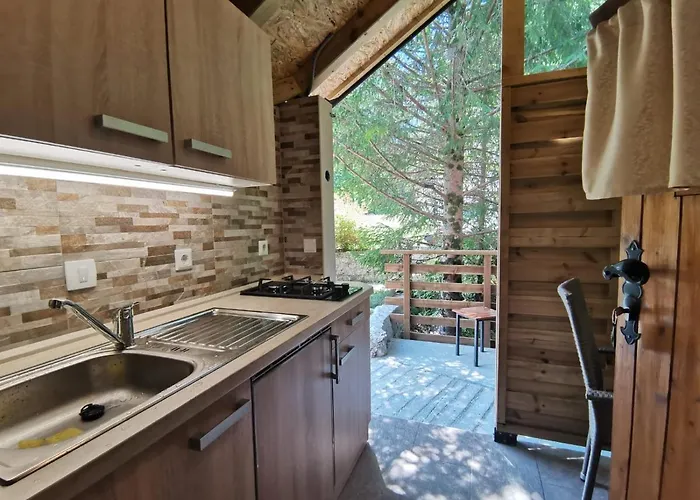 Glamping Narnia شقة بوويتش