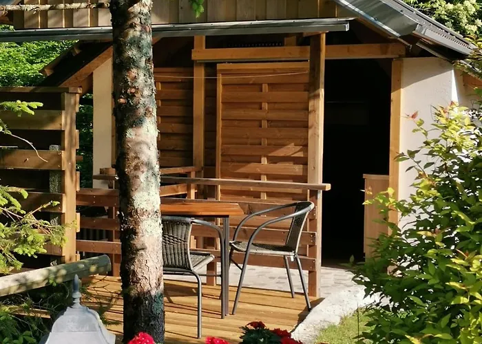 Glamping Narnia شقة بوويتش